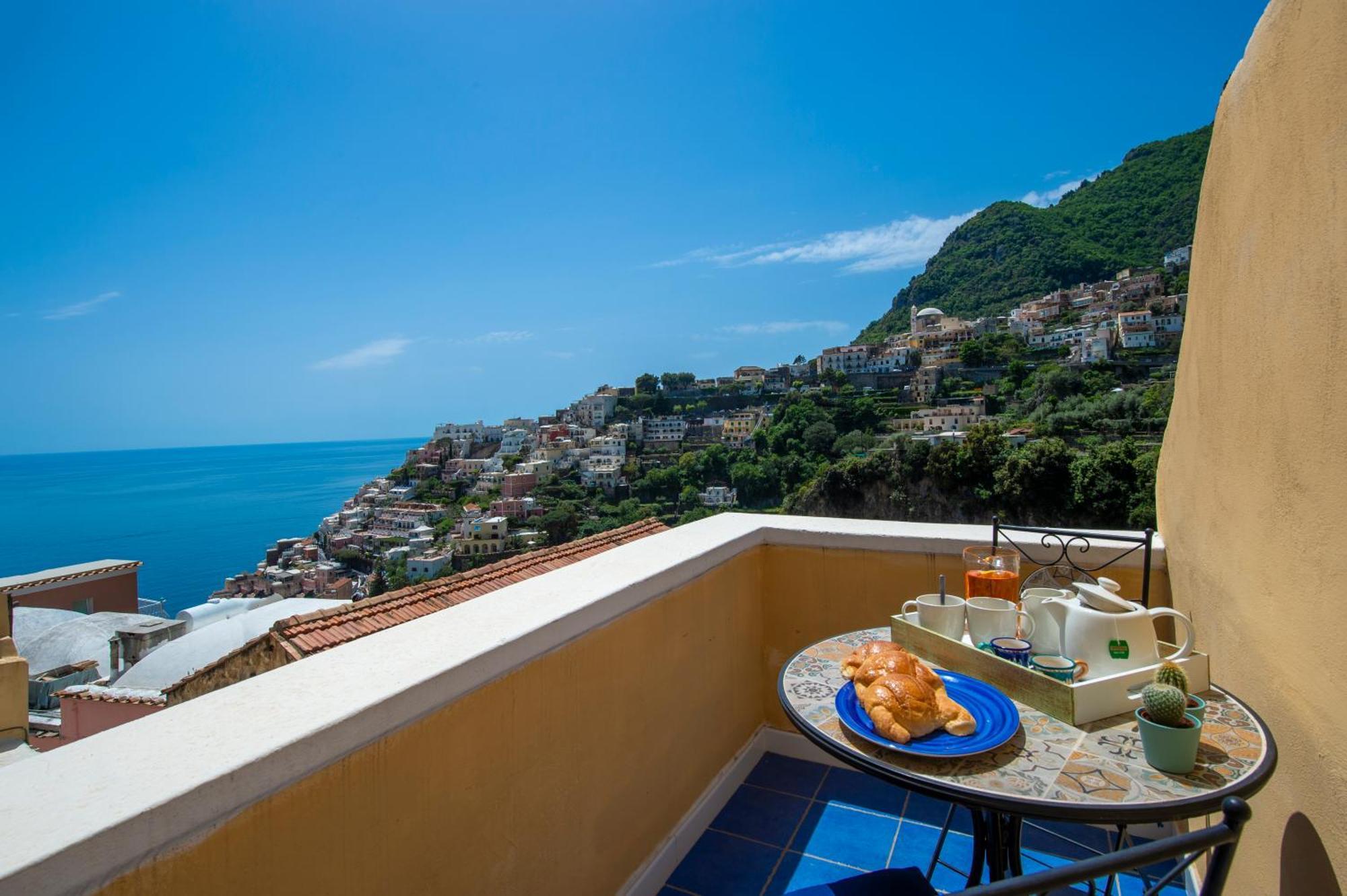 Amore Rentals - Casa Barbera A Positano Buitenkant foto